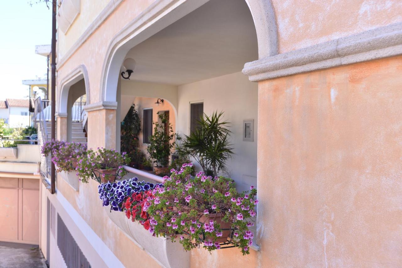 IzzHome Blue Sea Pula Exterior foto