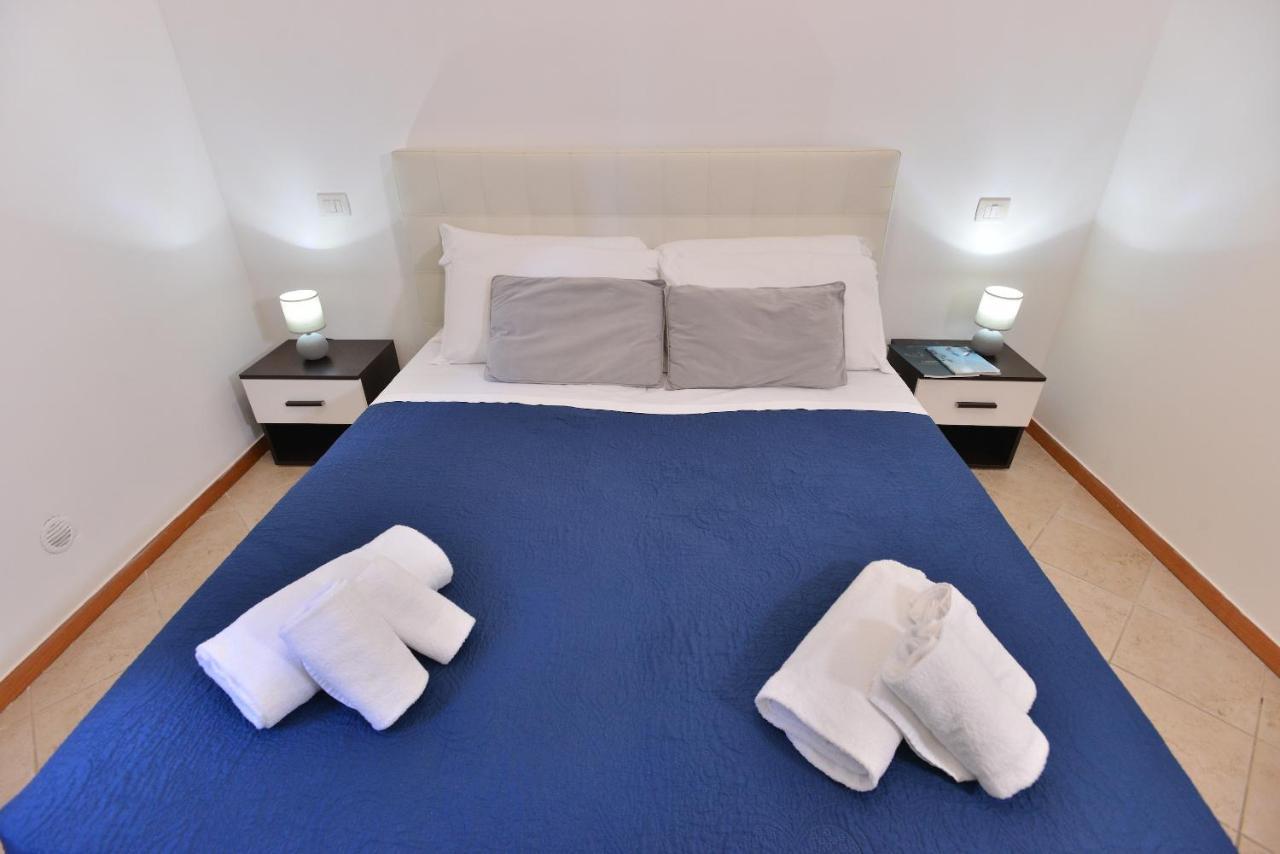 IzzHome Blue Sea Pula Exterior foto